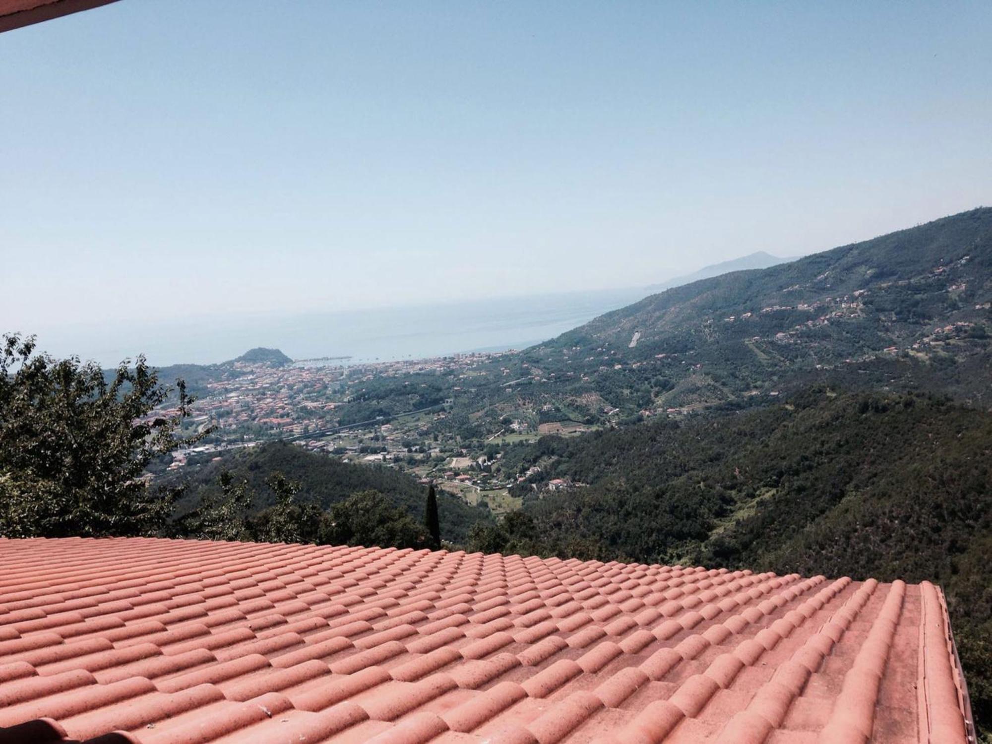 The House In The Green Affitta Camere Casarza Ligure Exterior photo